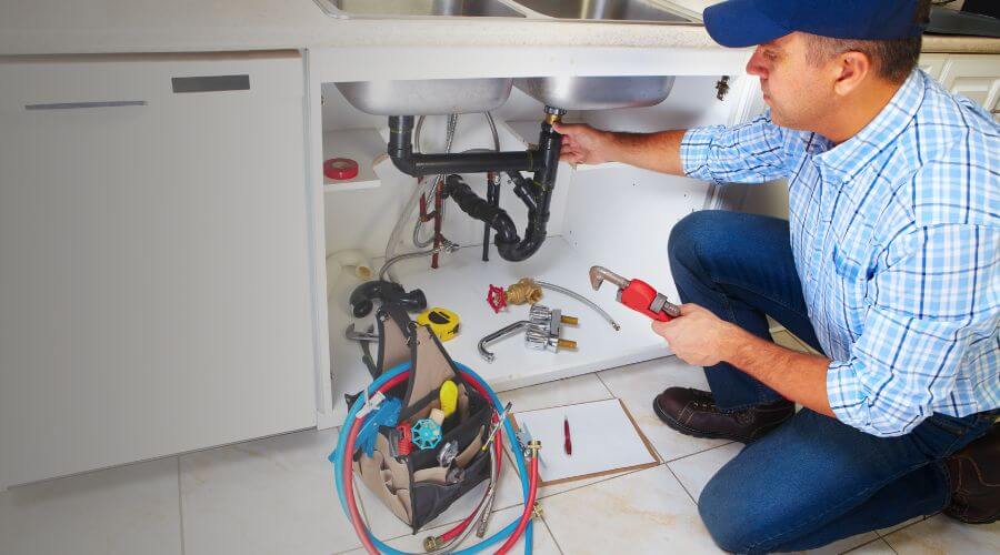 Local expert plumbing services in Newburgh, IN